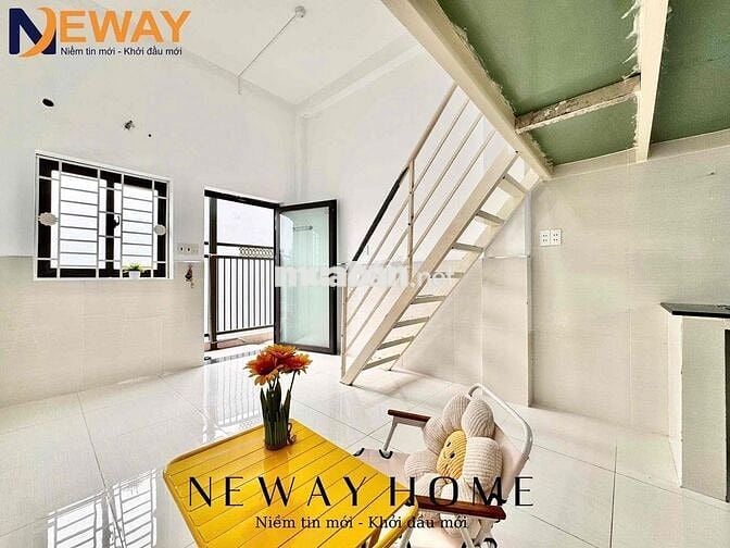 PHÒNG RỘNG NHƯ NHÀ NGUYÊN CĂN - NGAY NGÃ TƯ BỐN XÃ