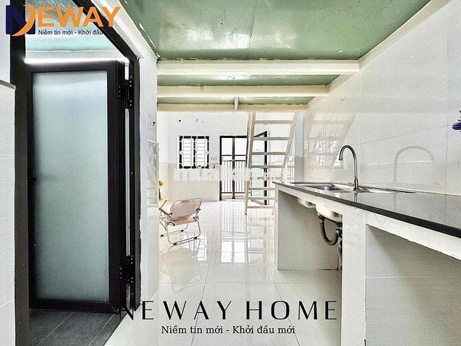 PHÒNG RỘNG NHƯ NHÀ NGUYÊN CĂN - NGAY NGÃ TƯ BỐN XÃ