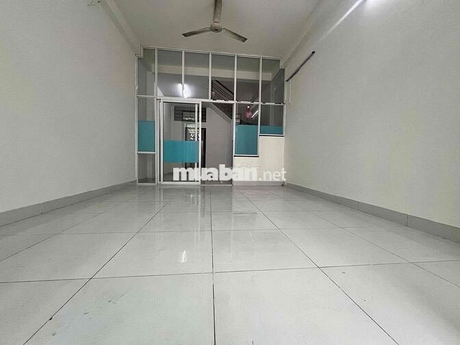 Cho thuê nhà 1/115 Cầu Xéo 4 x 18m , 1 lầu giá 15 triệu hđ dài hạn