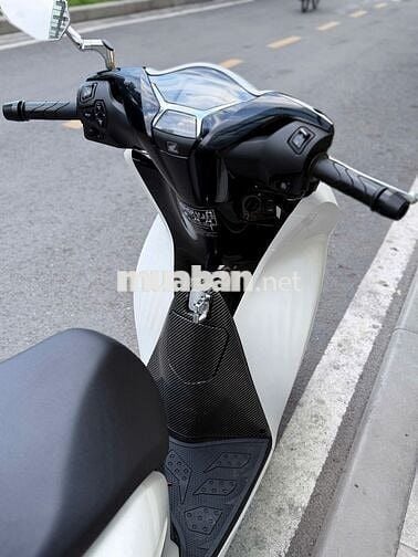 Honda SH 160 ABS 2025 Trắng