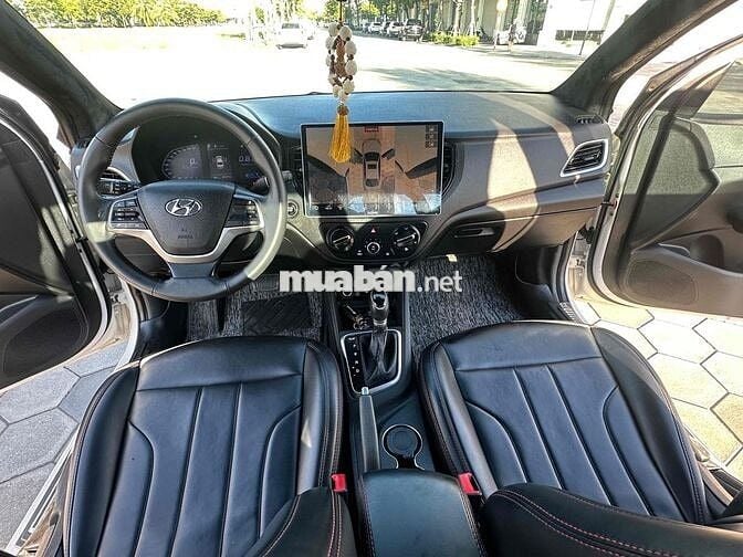 Hyundai Accent 2021 Tự động Trắng