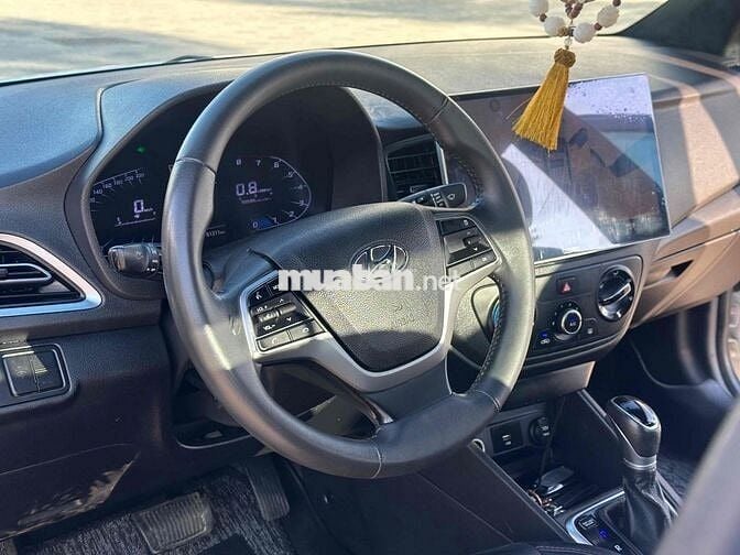 Hyundai Accent 2021 Tự động Trắng
