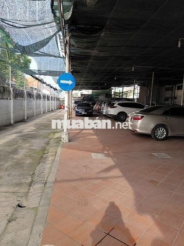 SANG LẠI QUYỀN KHAI THÁC BÃI GIỮ XE Ô TÔ 1.400M2