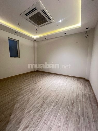 Cho thuê nguyên căn nhà mặt tiền đường 3/2 phường Vườn Lài quận 10