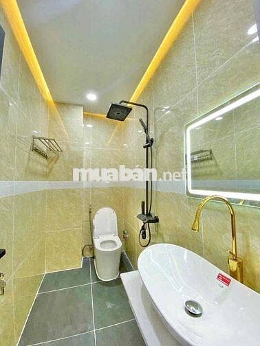 Nhà MTKD Khu Gò Xoài.BHHA. DT:4 x 16 trêt lửng 3lầu ST 4PN 5WC