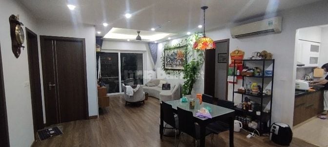 Bán căn hộ CC Golden Palace Mễ Trì