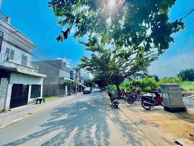 Đất bán P.Quang Vinh 100m2 vị trí 2 Nguyễn Du thông sang Mega 4,68 tỷ