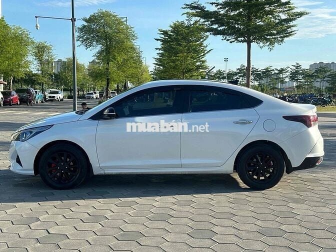 Hyundai Accent 2021 Tự động Trắng