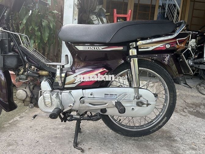 Honda Super Dream 1999 Tím