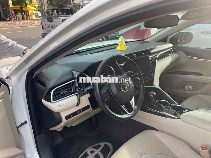 Toyota Camry 2.0G 2021 / Giá thương lượng