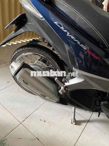 Yamaha Luvias GTX Xám đen