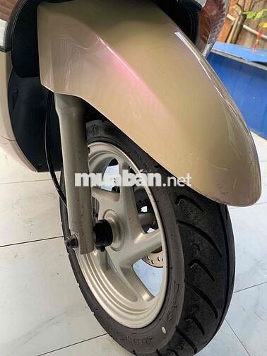 Honda Lead 110 Vàng kem Rất mới
