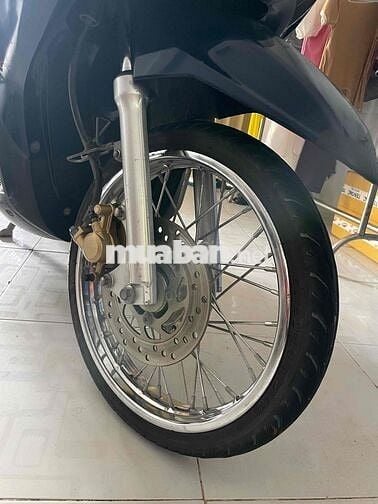 Yamaha Luvias GTX Xám đen