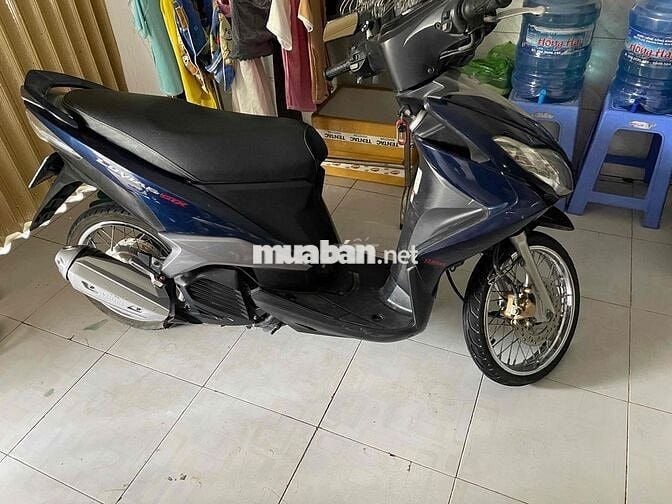 Yamaha Luvias GTX Xám đen