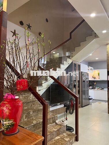 Nhà 6x20m, 4 tầng, KDC Tạ Quang Bửu, P.5, Q.8