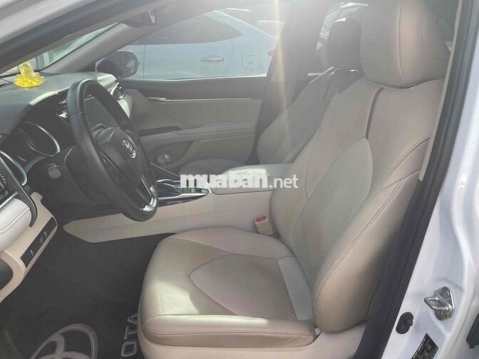 Toyota Camry 2.0G 2021 / Giá thương lượng