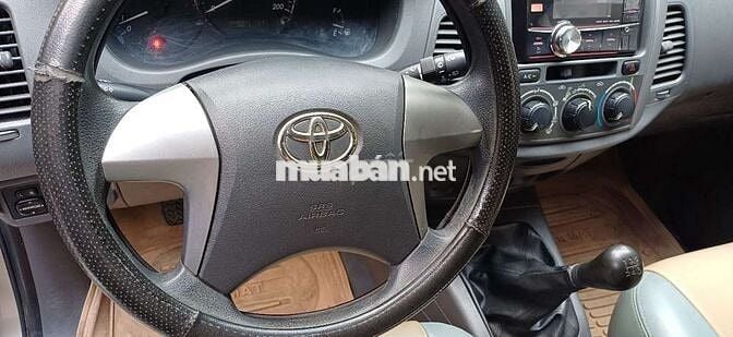 Toyota Innova 2.0MT - 2013 Số sàn