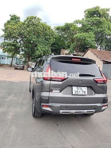 Mitsubishi Xpander Cross 2024 1.5 AT Premium.