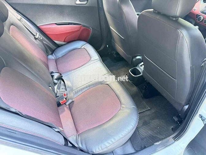 Hyundai Grand i10 2018 Trắng Tự động 59000 km