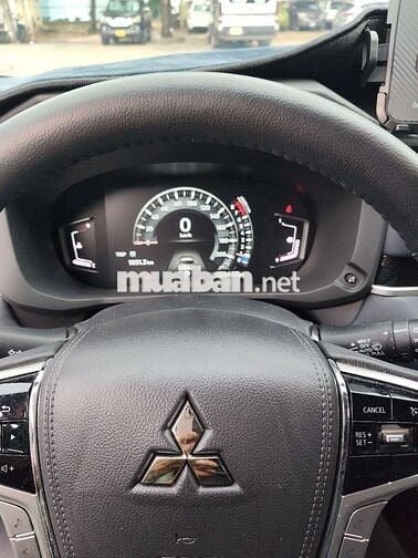 Mitsubishi Xpander Cross 2024 1.5 AT Premium.