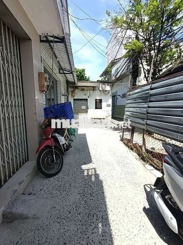 Bán nhà hẻm 3 m nhà 1/ Lưu hữu phước , p15 Q8