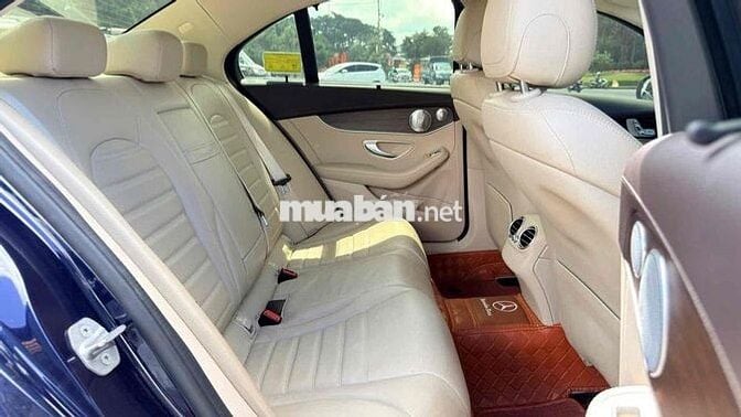 Mercedes-Benz C200 Exclusive 2021 Xanh/kem