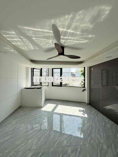Bán nhà siêu đẹp khu vip Dương Quảng Hàm , 4pn4wc hẻm xe hơi xoay đầu