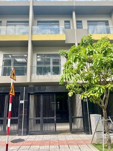 Bán căn nhà phố BCONS ngang 4m hàng hiếm kế Làng đại học Quốc Gia