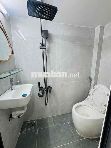 Nhà đẹp full nt hẻm xe hơi trung tâm quận Gò Vấp 2pn2wc xe hơi đỗ cửa