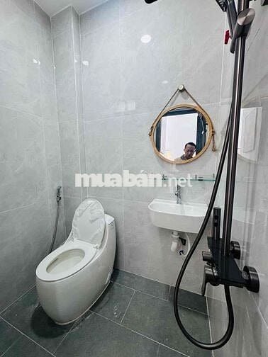 Nhà đẹp full nt hẻm xe hơi trung tâm quận Gò Vấp 2pn2wc xe hơi đỗ cửa