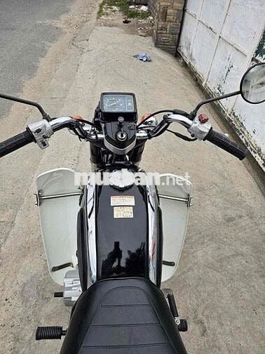Honda CD125 Benly Đen Nhật Bản