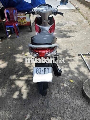 Honda Future Fi Đỏ Bạc Xăng
