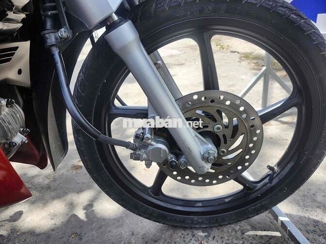 Honda Future Fi Đỏ Bạc Xăng