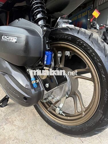 Honda Vario 125 2025 Đỏ đen 8000 km
