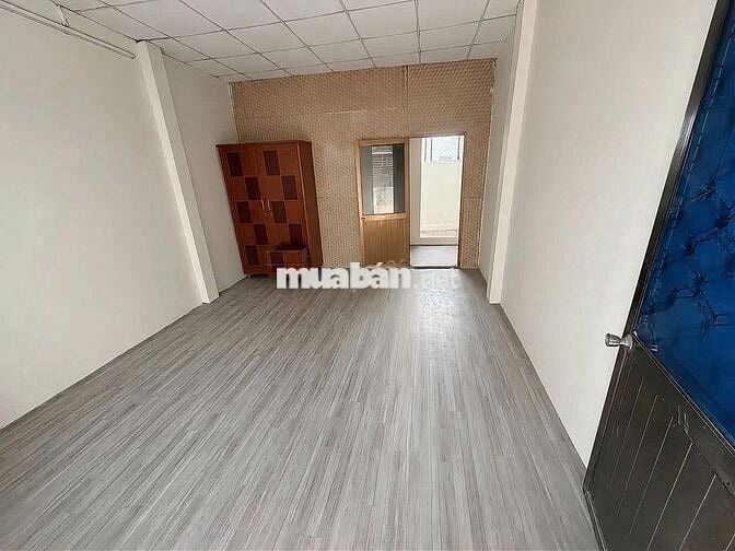 Cho thuê nhà mới 100% Lạc Long Quân, 2 tầng, 4 x 10, Hẻm rộng, thông