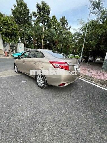 Toyota Vios Vàng cát Việt Nam