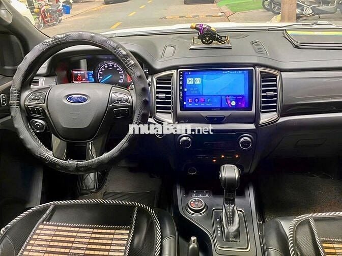 Ford Everest bản Titanium full 2 cầu sx 2019