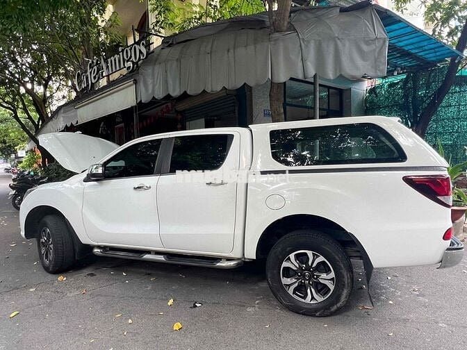 Mazda BT-50 Trắng