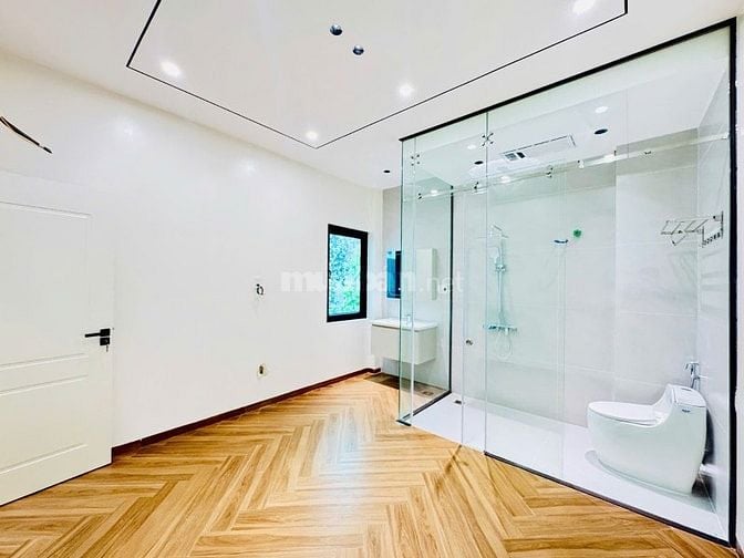 Nhà 10 m ra Hồ Sen 55m2 4 tầng giá 6.5 tỷ