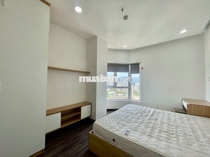 Chủ Cần Tiền Bán Căn Hộ 2PN MonarChy View Sông View Cầu Rồng Siêu Đẹp