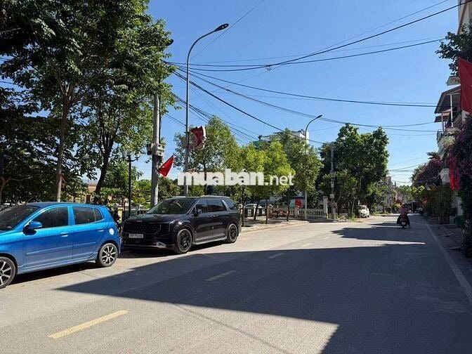Đất đẹp Giá Đầu tư ô tô vào đất, 20m ra hồ điều hòa Đại Đồng Đại Mạch