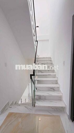 em bán nhà chính chủ Thạnh Xuân 21 1 / hẻm ô tô