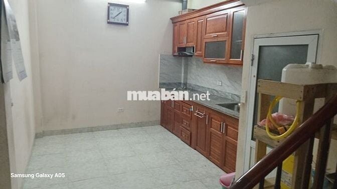 Cho thuê nhà nguyên căn 4 tầng khu vực Xốm