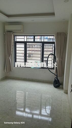 Cho thuê nhà nguyên căn 4 tầng khu vực Xốm