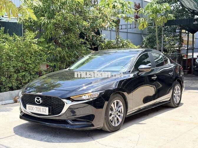 Mazda 3 Luxury 1.5AT 2021 Đen 81,000km