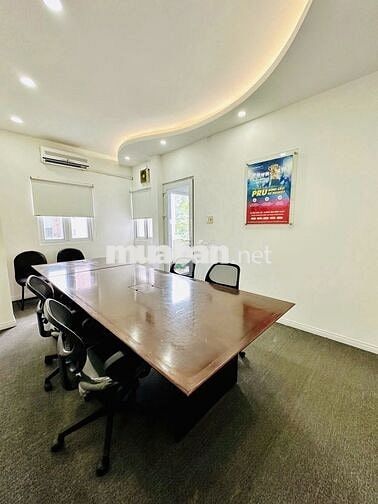 Bán nhà 4lau mặt tiền Phạm Hùng,quận 8,5.5x17m,thuê 40tr/th,KD tốt