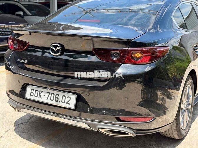 Mazda 3 Luxury 1.5AT 2021 Đen 81,000km