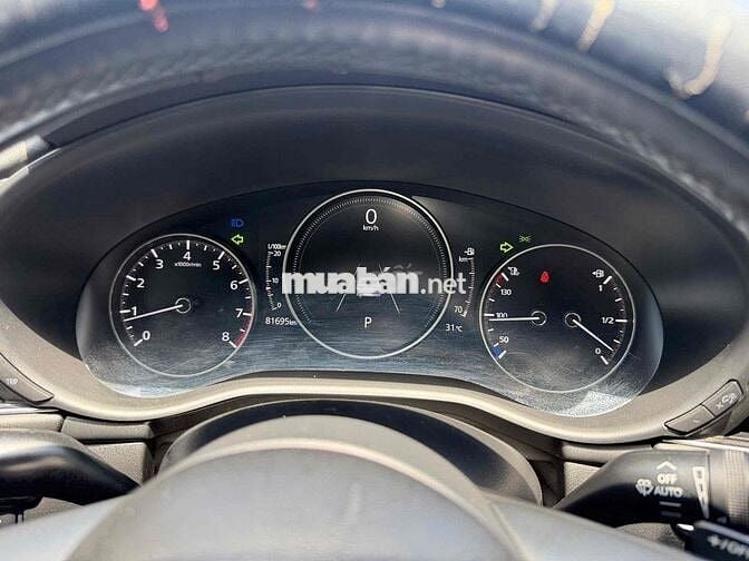 Mazda 3 Luxury 1.5AT 2021 Đen 81,000km