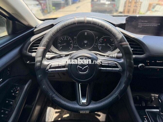 Mazda 3 Luxury 1.5AT 2021 Đen 81,000km
