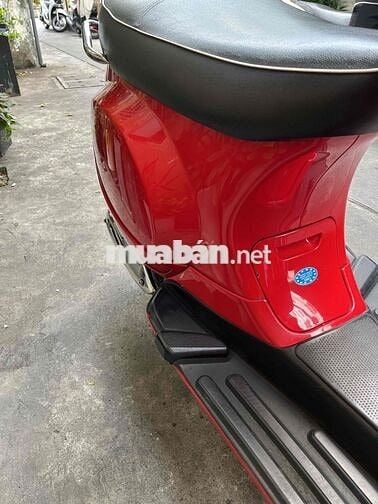 Piaggio Vespa S 125ie màu Đỏ Xăng